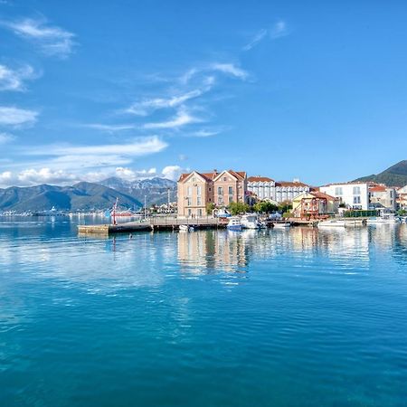 Tivat Star Hotel Luaran gambar