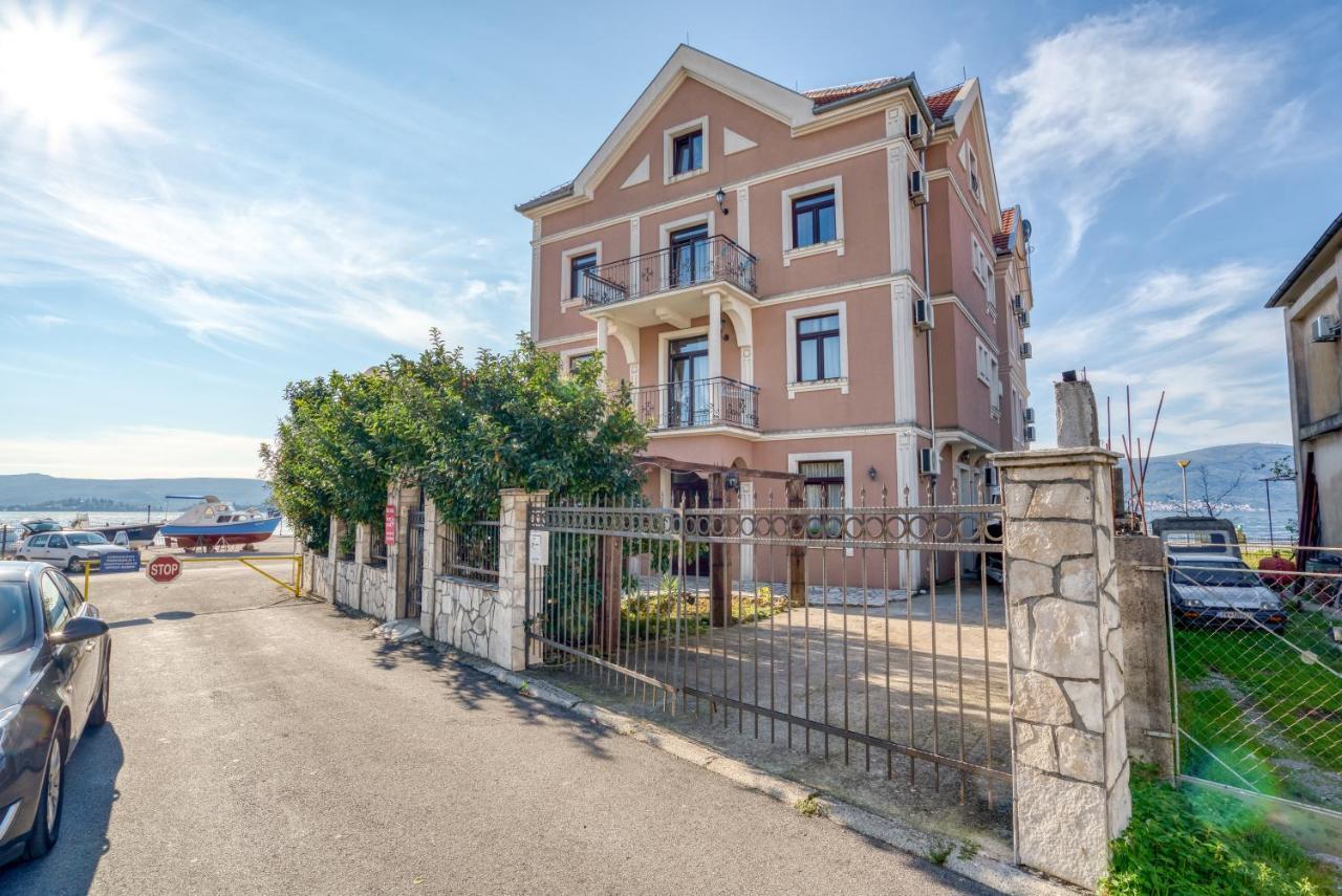 Tivat Star Hotel Luaran gambar