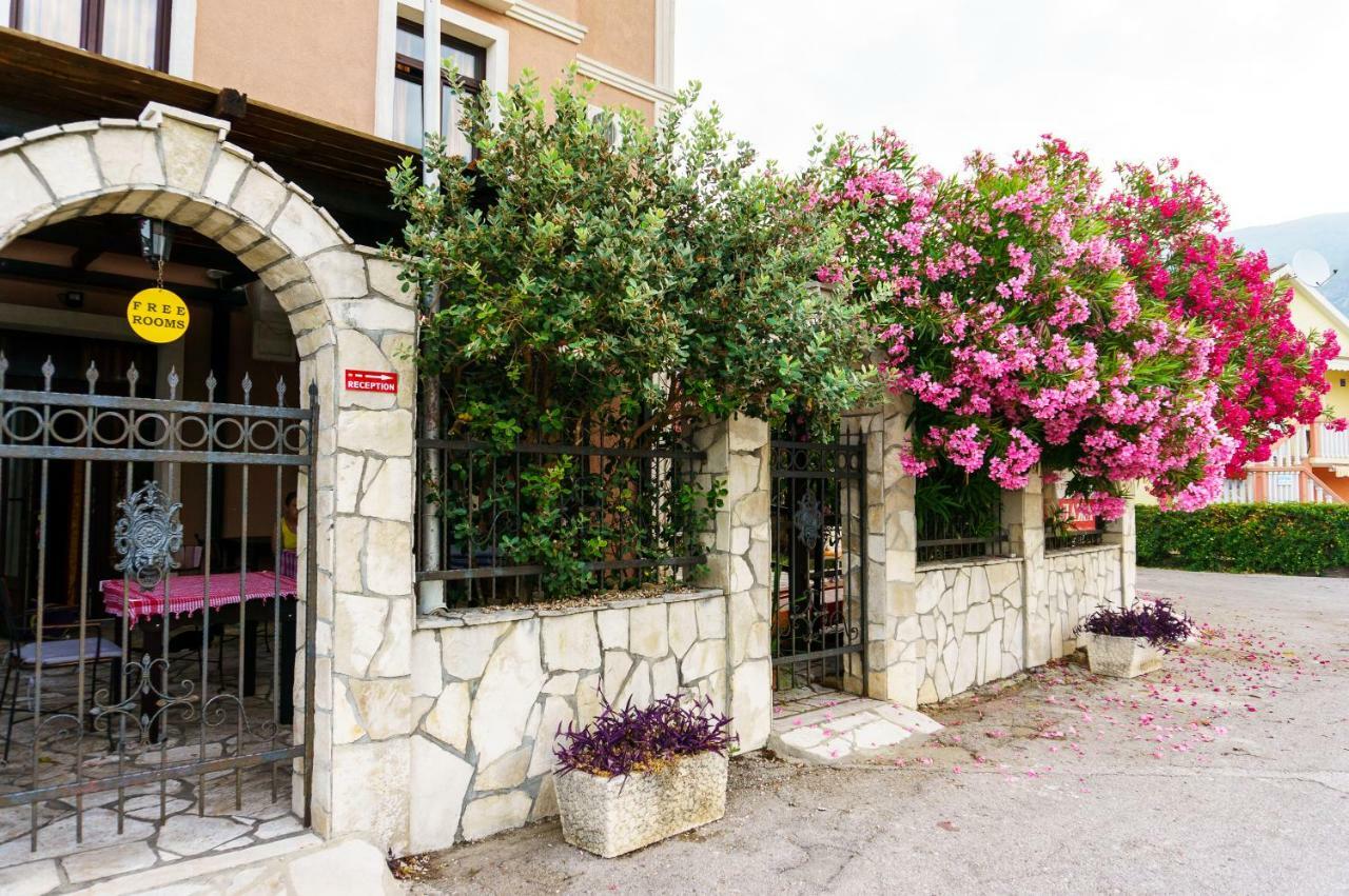 Tivat Star Hotel Luaran gambar